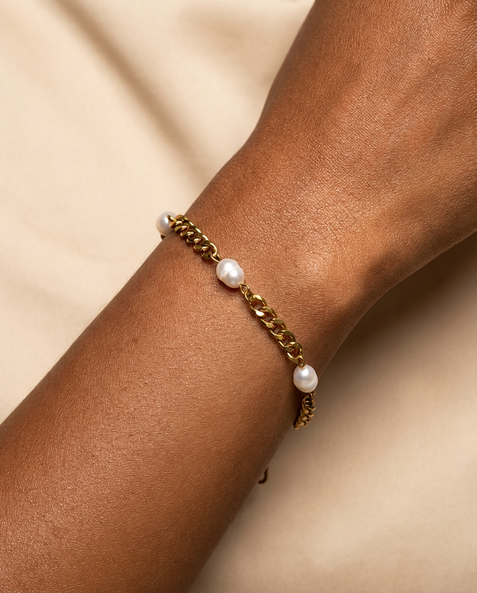 Pearl Link Gold Bracelet – Chunky Chain & Freshwater Pearl Detail