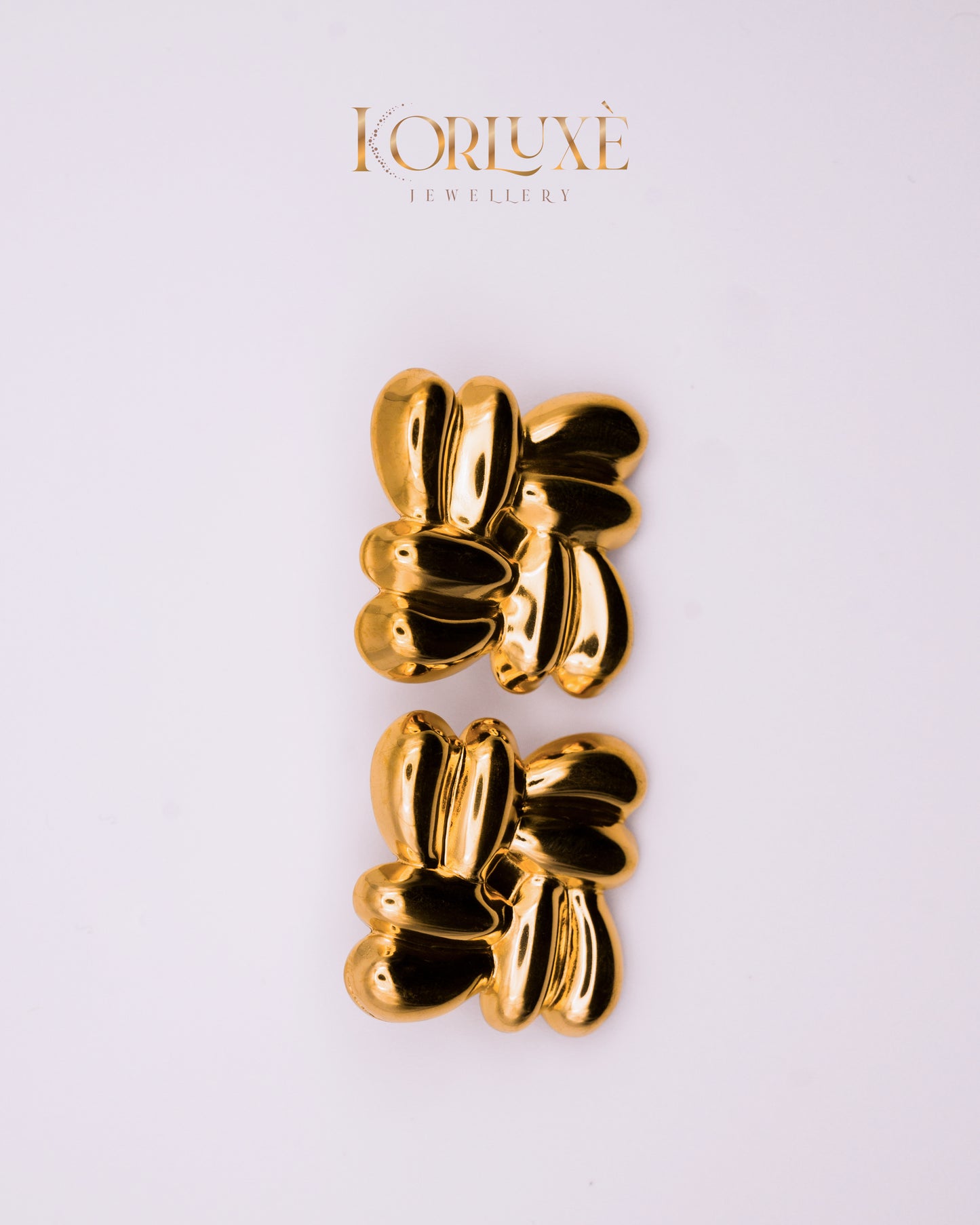 Sculpted Bloom Gold Set – Statement Earrings & Matching Ring