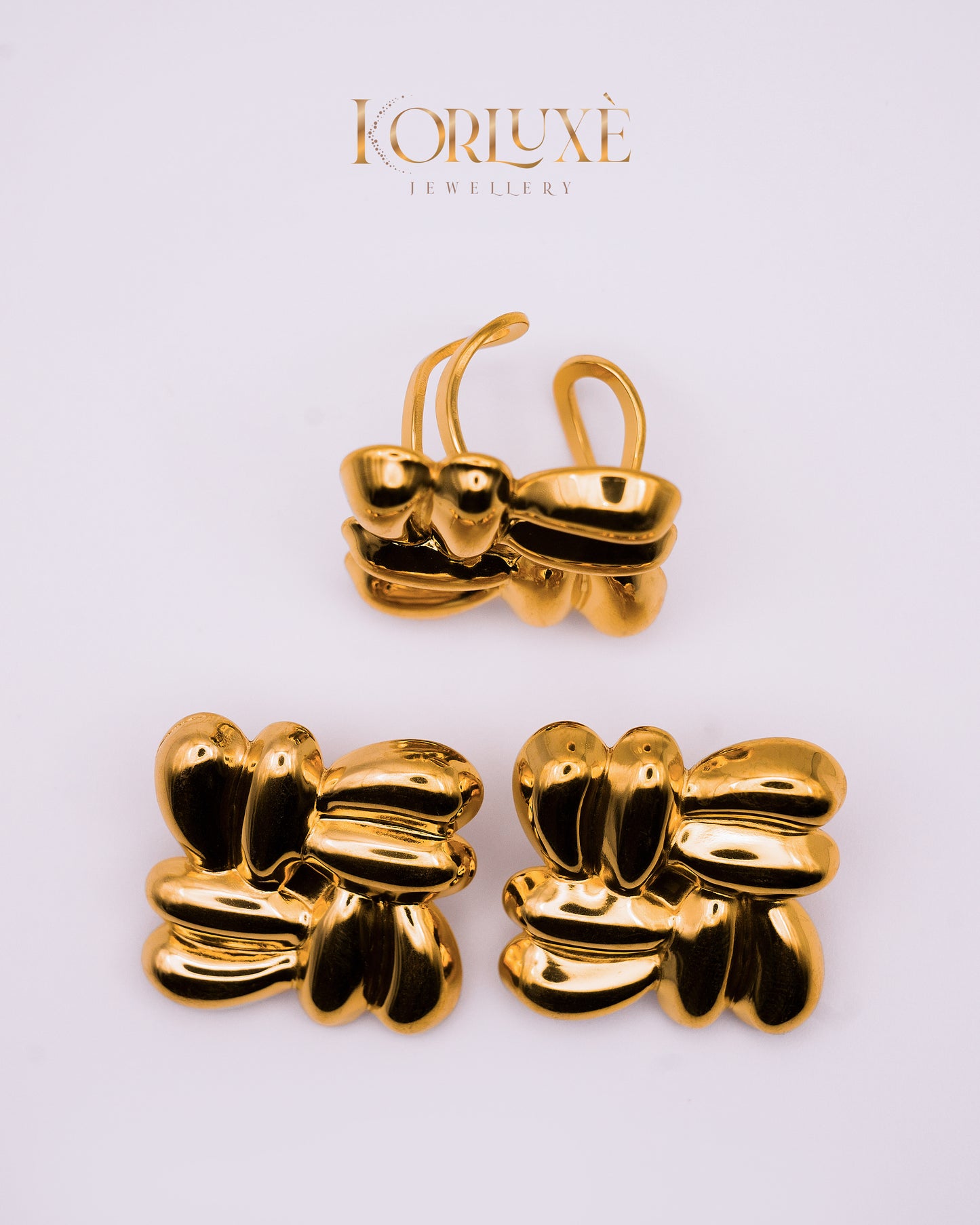 Sculpted Bloom Gold Set – Statement Earrings & Matching Ring